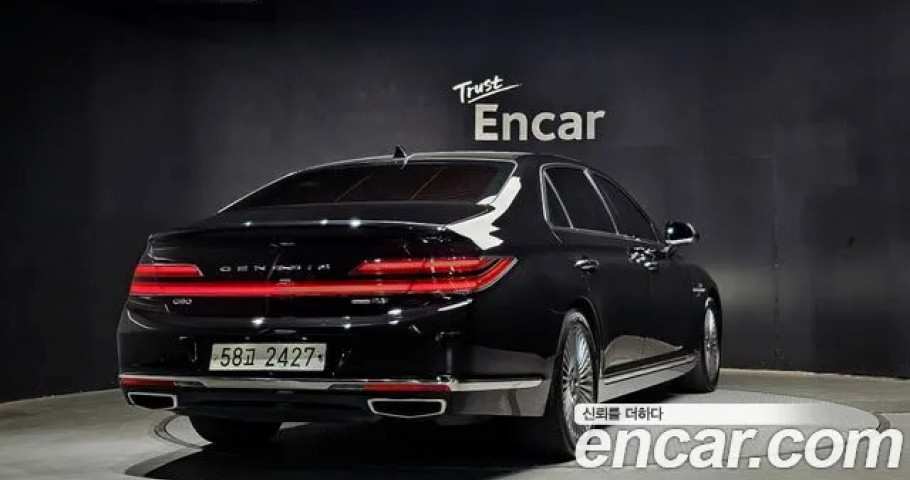 Genesis G90 