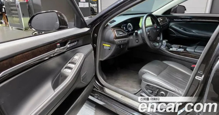 Genesis G90 