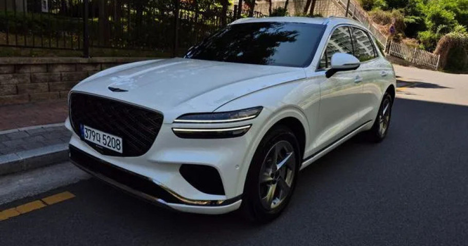Genesis Gv70 