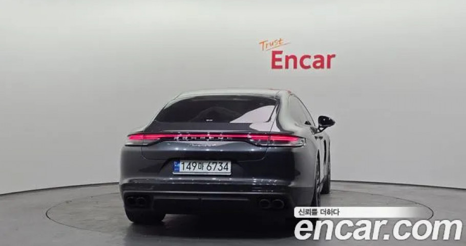 Porsche Panamera 