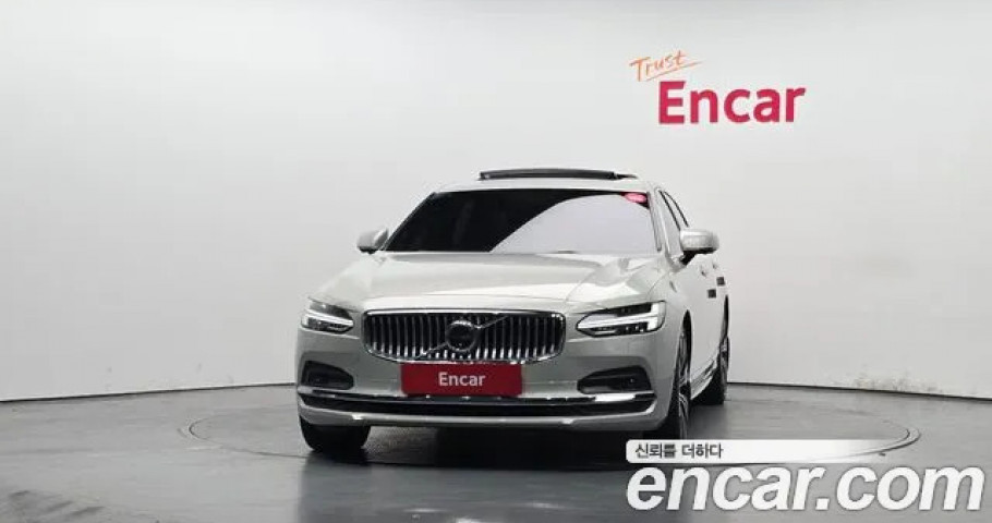 Volvo S90 
