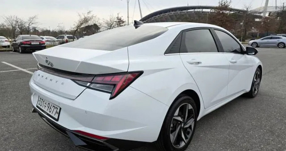 Hyundai Avante (Elantra) 