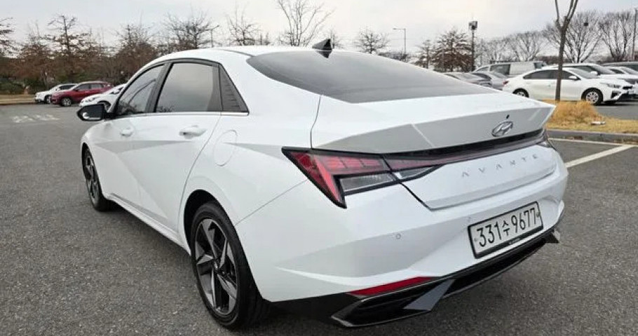 Hyundai Avante (Elantra) 
