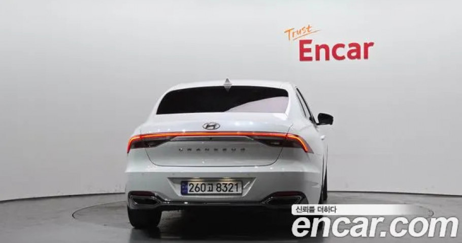 Hyundai Grandeur 