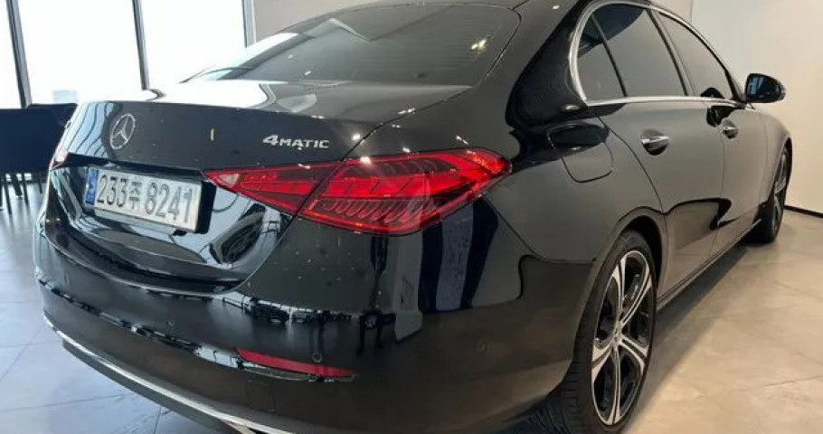 Mercedes-Benz C-Class 