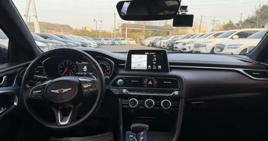 Genesis G70 