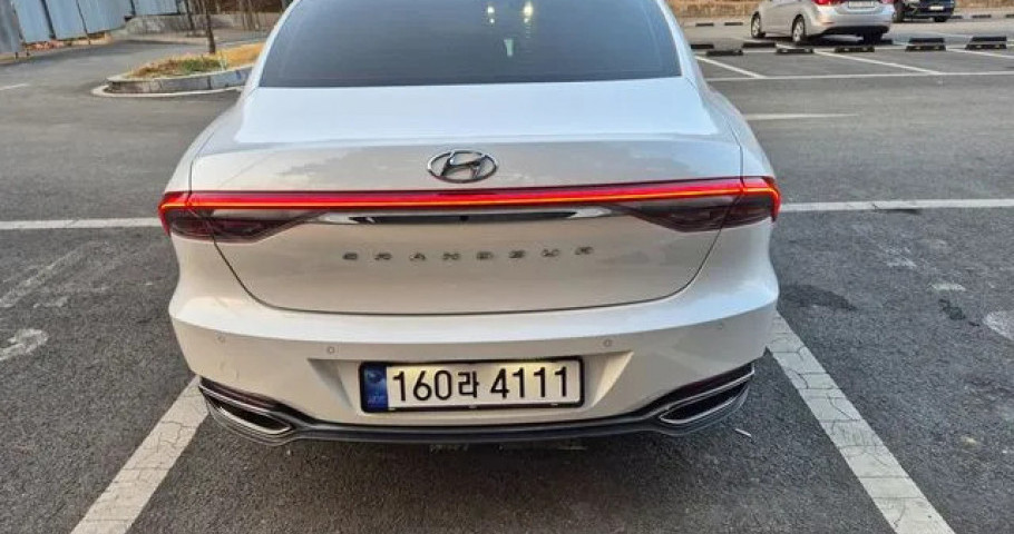Hyundai Grandeur 