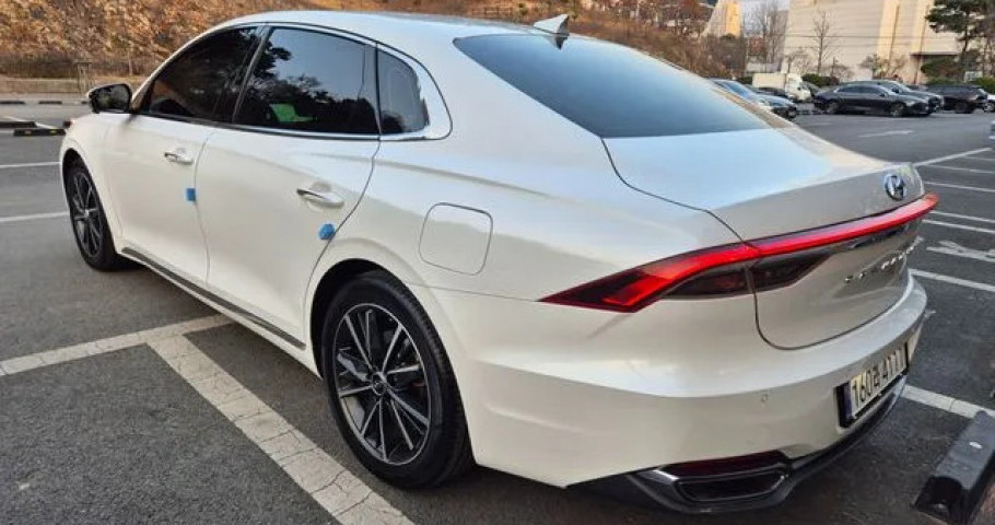 Hyundai Grandeur 