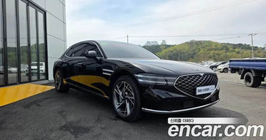 Genesis G90 