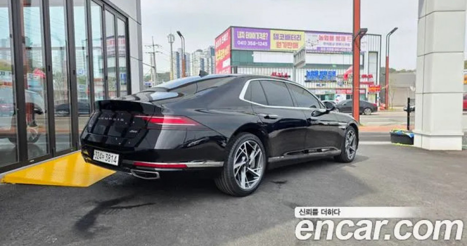 Genesis G90 