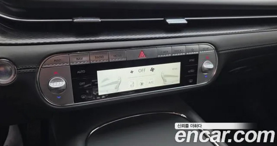 Genesis G90 