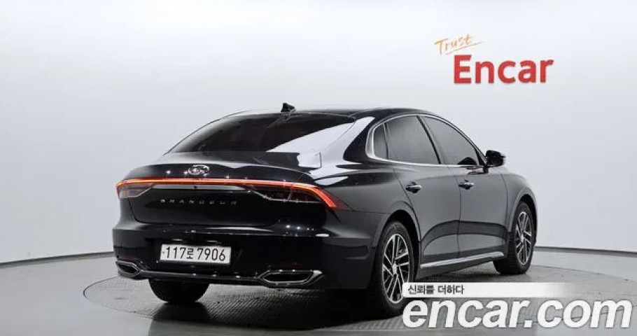 Hyundai Grandeur 