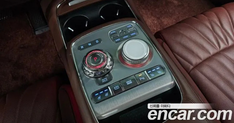 Genesis G90 