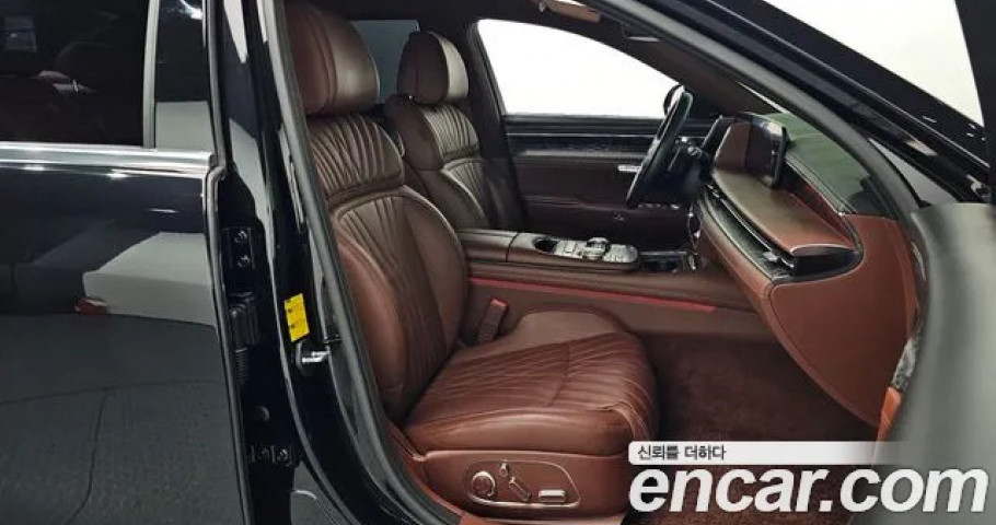 Genesis G90 