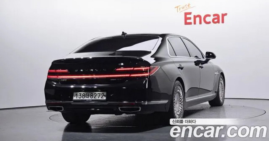Genesis G90 