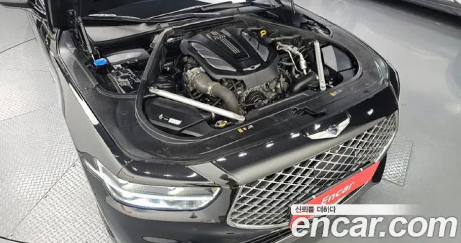 Genesis G90 