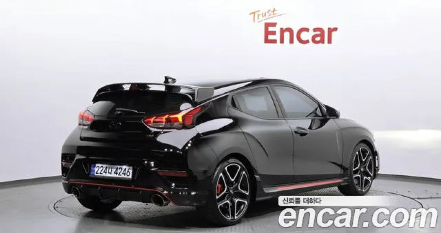 Hyundai Veloster 