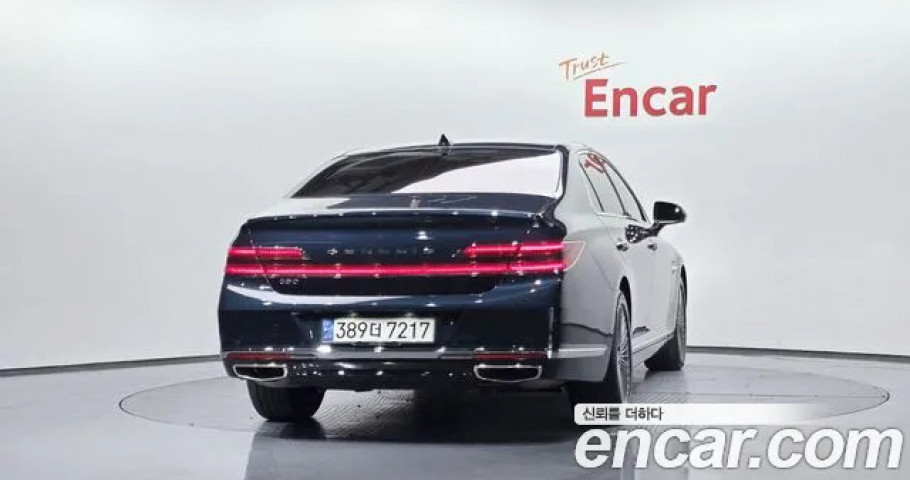 Genesis G90 