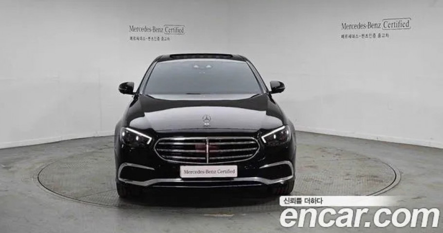 Mercedes-Benz E-Class 
