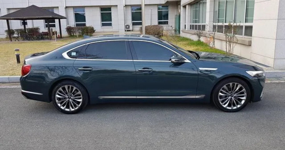 Kia K9 