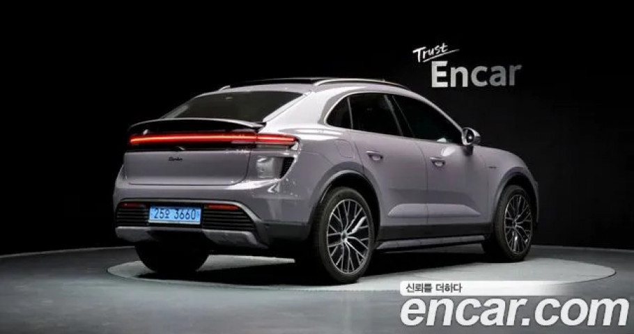 Porsche Macan 