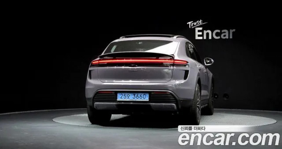 Porsche Macan 