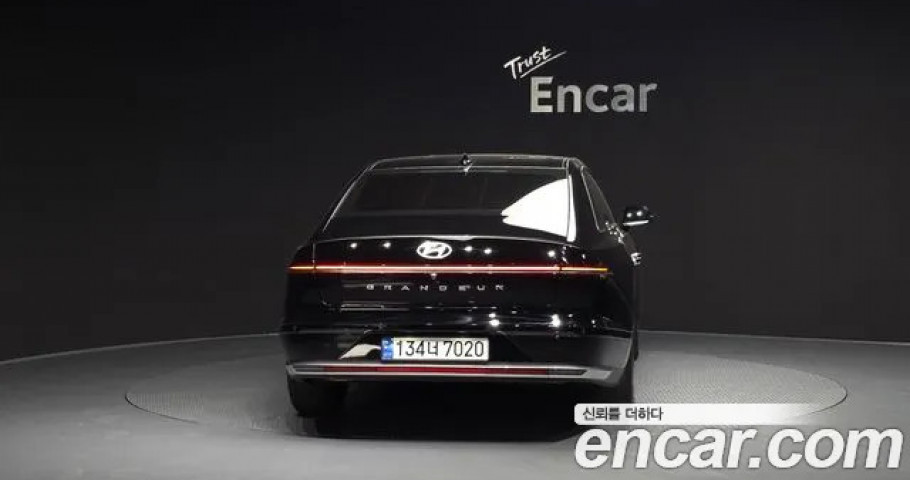 Hyundai Grandeur 