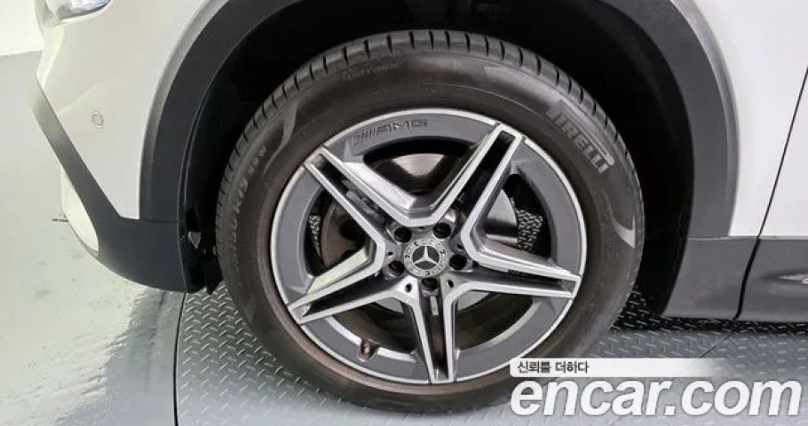 Mercedes-Benz Glb-Class 