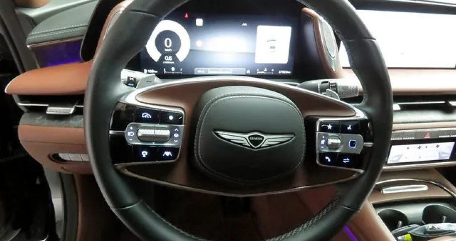 Genesis G90 
