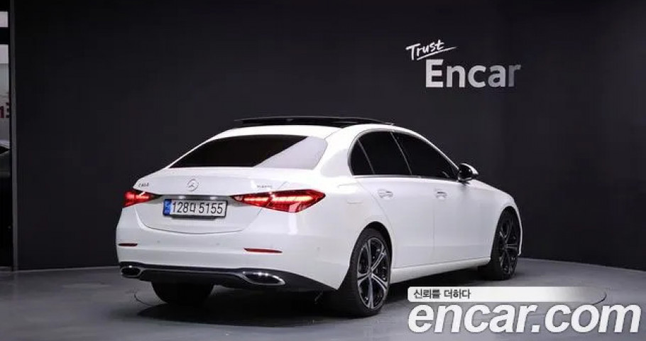 Mercedes-Benz C-Class 