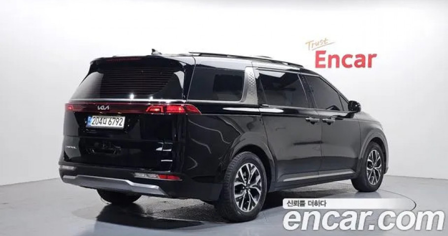 Kia Carnival 