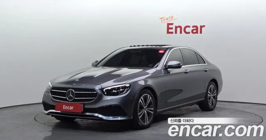 Mercedes-Benz E-Class 