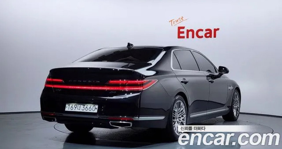 Genesis G90 