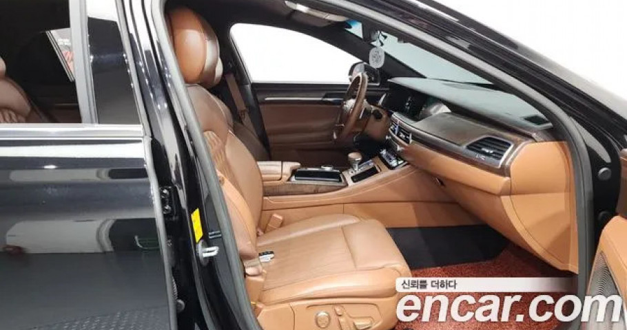 Genesis G90 