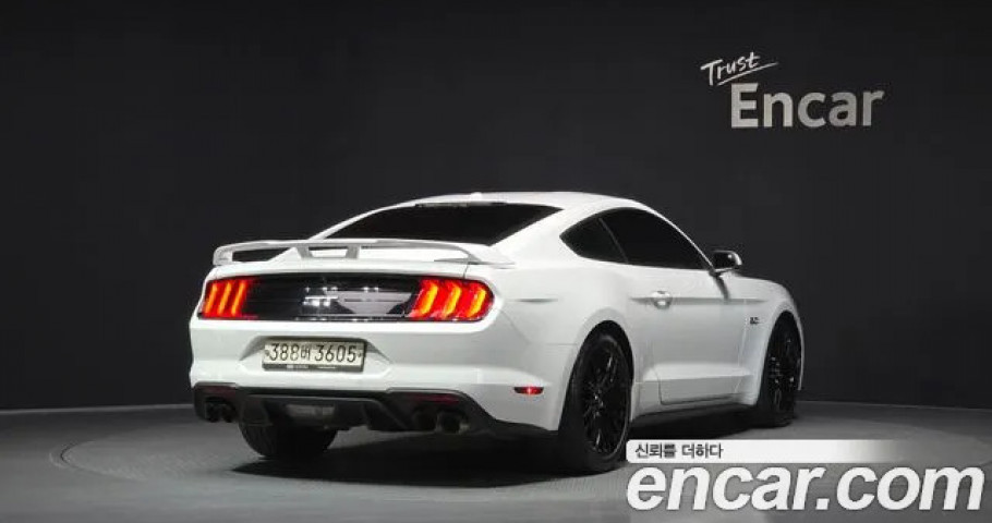 Ford Mustang 