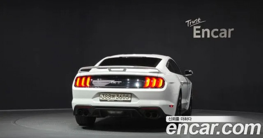 Ford Mustang 