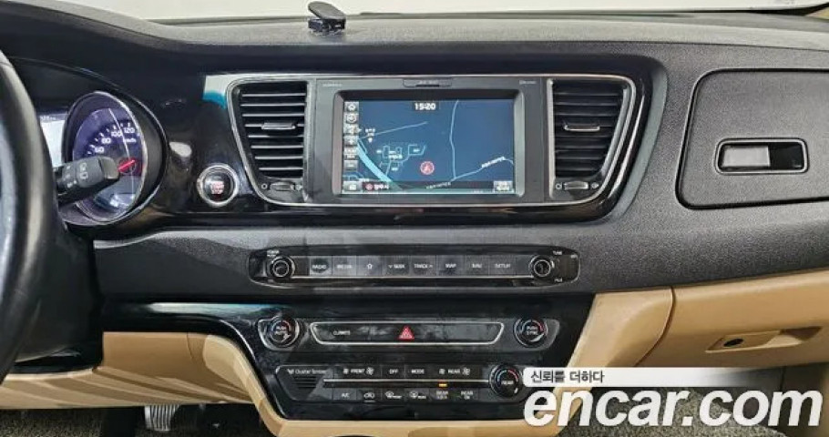 Kia Carnival 