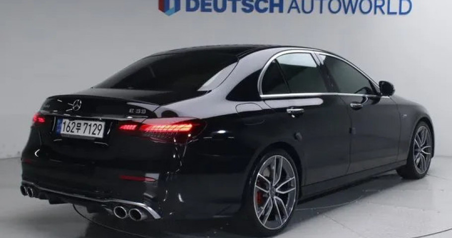 Mercedes-Benz E-Class 