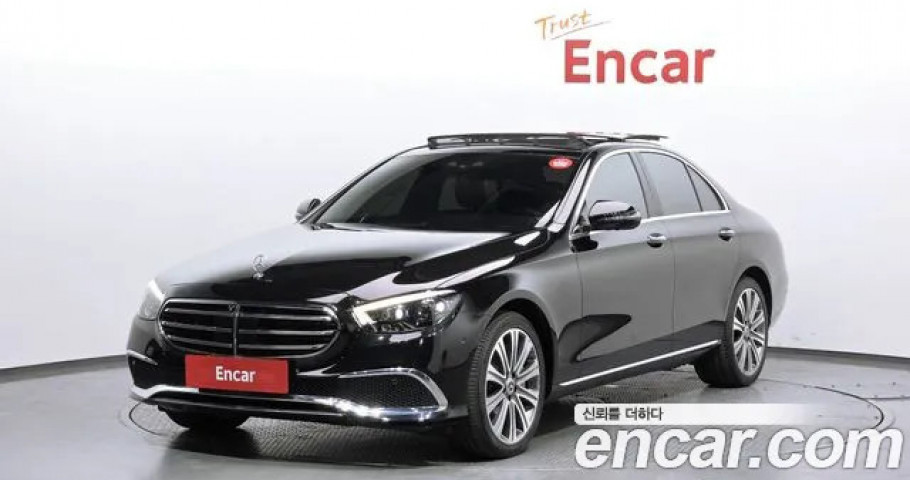 Mercedes-Benz E-Class 