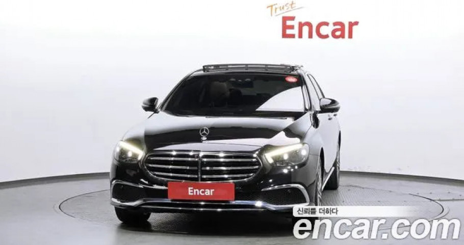 Mercedes-Benz E-Class 