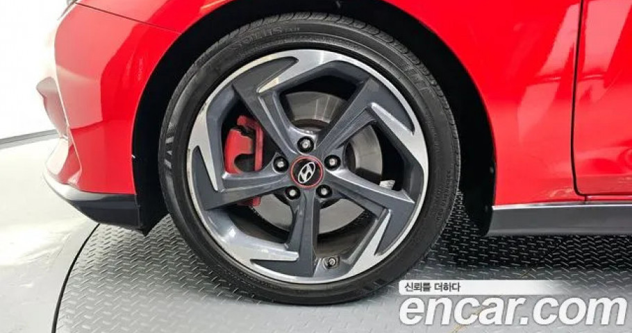 Hyundai Veloster 