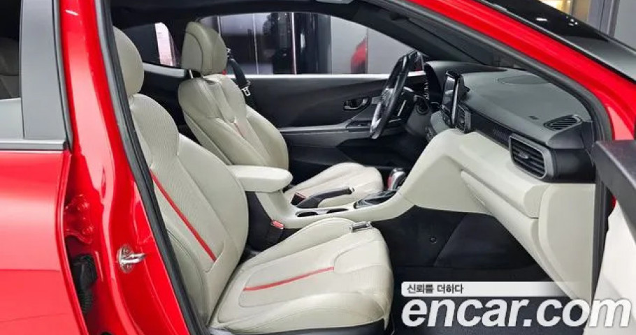 Hyundai Veloster 
