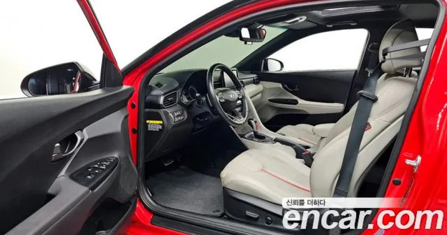 Hyundai Veloster 
