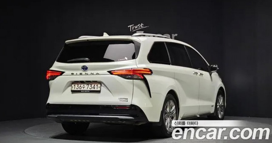 Toyota Sienna 