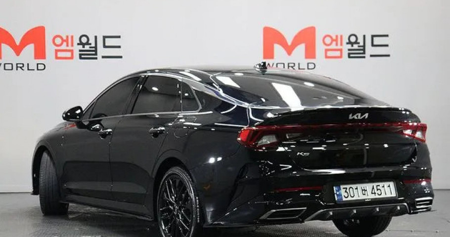 Kia K5 