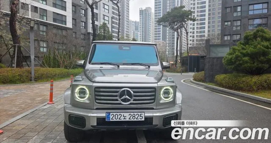 Mercedes-Benz G-Class 