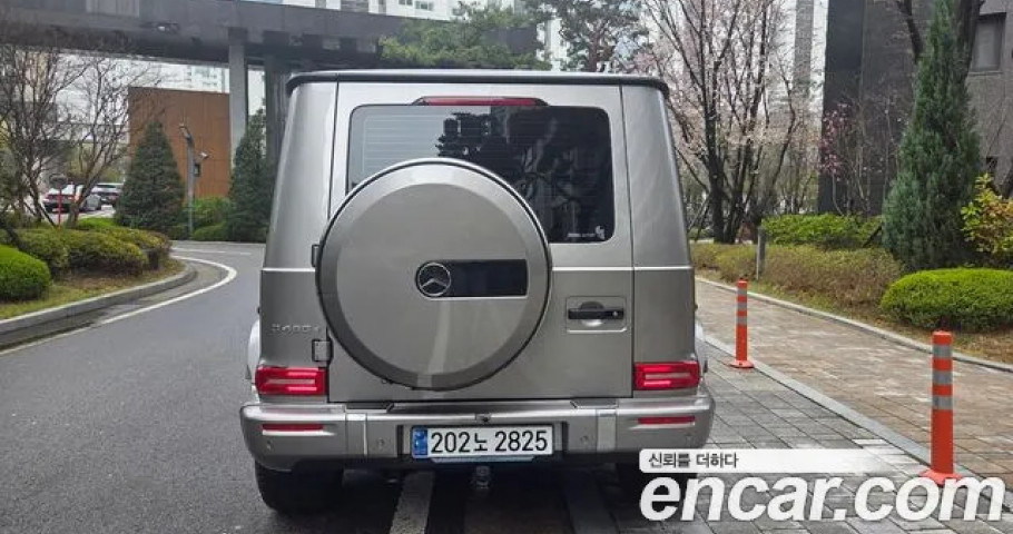 Mercedes-Benz G-Class 