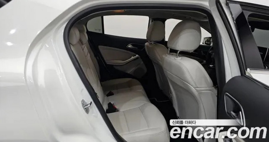 Mercedes-Benz Gla-Class 
