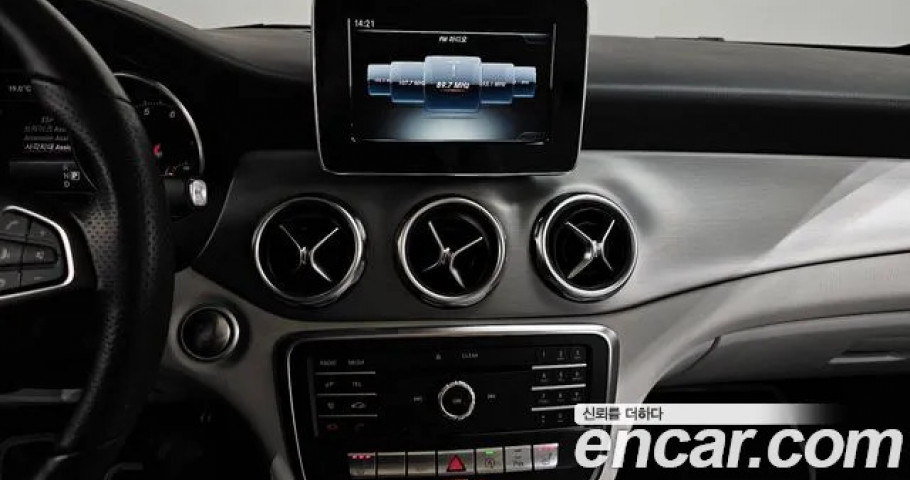 Mercedes-Benz Gla-Class 