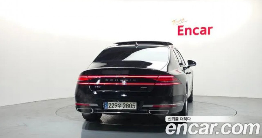 Genesis G90 